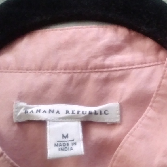 Banana Republic Women's Blouse Tuxedo Pleats sz M - Picture 3 of 6